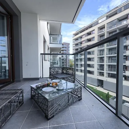 Wola Luxury Stay Warszawa Zewnętrze zdjęcie