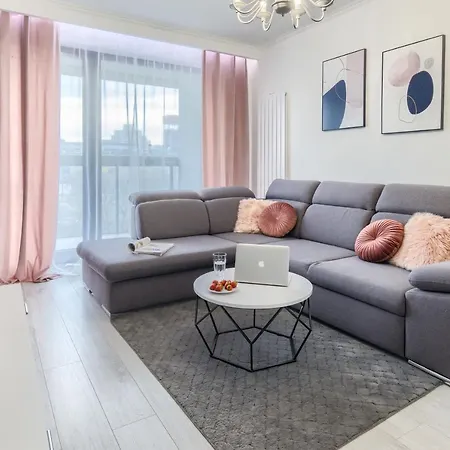 Wola Luxury Stay Warszawa Zewnętrze zdjęcie
