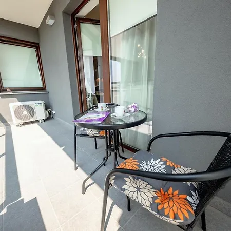 Wola Luxury Stay Warszawa Zewnętrze zdjęcie