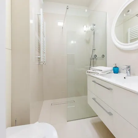 Wola Luxury Stay Warszawa Zewnętrze zdjęcie