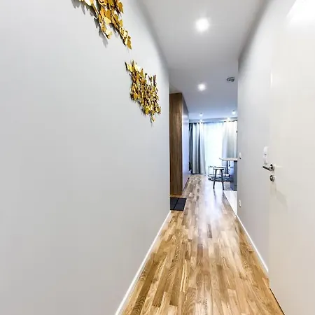 Wola Luxury Stay Warszawa Zewnętrze zdjęcie
