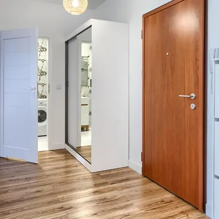 Wola Luxury Stay Warszawa Zewnętrze zdjęcie