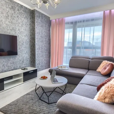 Wola Luxury Stay Warszawa Zewnętrze zdjęcie