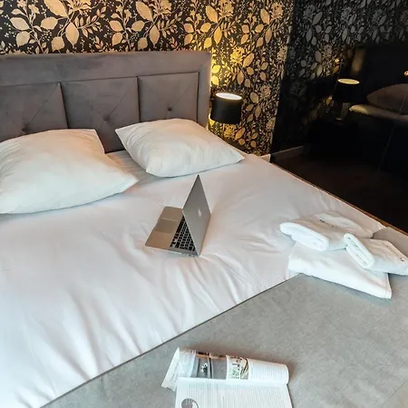 Wola Luxury Stay Warszawa Zewnętrze zdjęcie