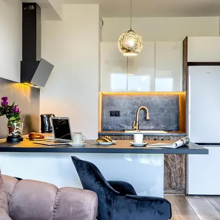 Wola Luxury Stay Warszawa Zewnętrze zdjęcie