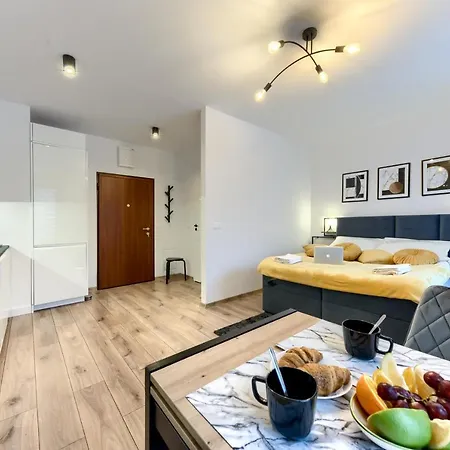 Wola Luxury Stay Warszawa Zewnętrze zdjęcie